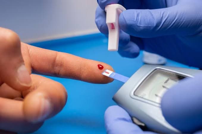 6 Expert Tips to Keep Blood Sugar Levels Balanced
